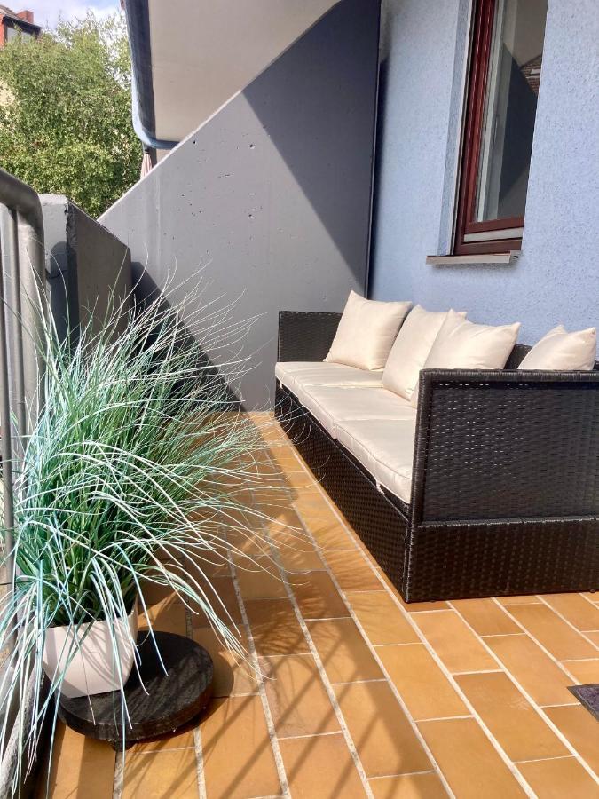 Saarapartments: Adults-only Business & With Netflix *