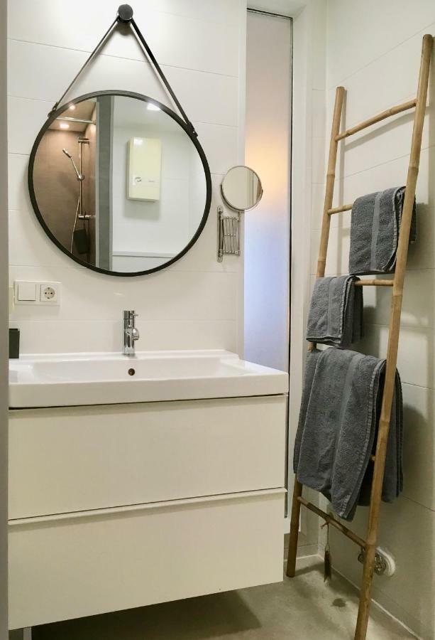 Apartment Saarapartments: Adults-only Business & With Netflix